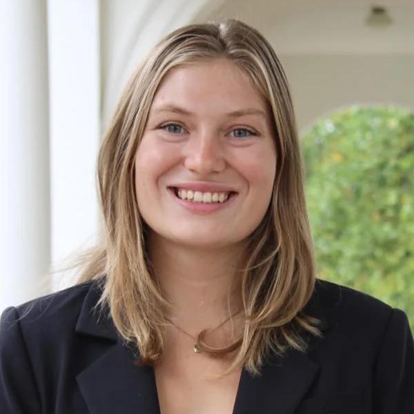 Ginny Nelson Headshot